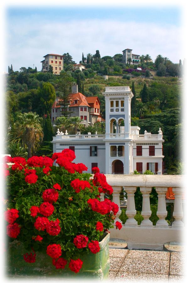 Hotel Aurora Bordighera Exterior photo